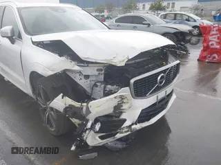 2019 Volvo XC60 R-Design with VIN LYV102RMXKB327226, listed as a IAAI auction lot 41922619 with 46,823 mi miles. Bid and sale history available at carsss.com. Image 6.