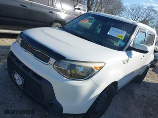 2014 Kia Soul with VIN KNDJN2A2XE7095960, listed as a IAAI auction lot 41662235 with 117,622 mi miles. Bid and sale history available at carsss.com. Image 2.