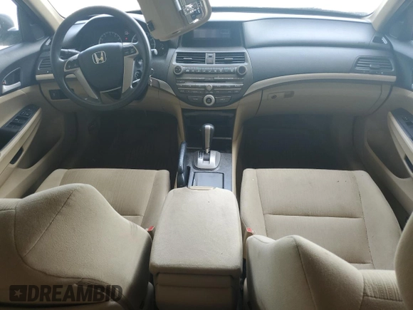 2011 Honda Accord LX z VIN 1HGCP2F39BA078037, wystawiony jako Copart lot #57603685 z przebiegiem 108 970 mil mil oraz Szkoda całkowita • Salvage title. Historia ofert i sprzedaży dostępna na DreamBid. Obrazek 8.