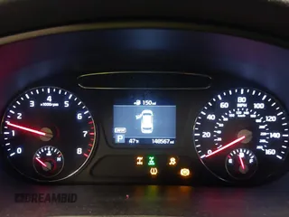 2019 Kia Sorento LX with VIN 5XYPGDA38KG558444, listed as a IAAI auction lot 41303905 with 148,567 mi miles. Bid and sale history available at carsss.com. Image 7.