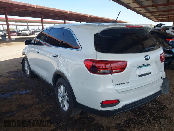 2019 Kia Sorento S with VIN 5XYPG4A55KG558127, listed as a IAAI auction lot 41906728 with 67,248 mi miles and . Bid and sale history available at carsss.com. Image 3.