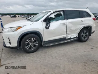 2019 Toyota Highlander LE z VIN 5TDZARFH6KS051881, wystawiony jako Copart lot #55116495 z przebiegiem 109 190 mil mil oraz Szkoda całkowita • Salvage title. Historia ofert i sprzedaży dostępna na DreamBid. Obrazek 1.