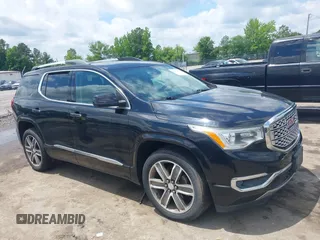 2017 GMC Acadia Denali z VIN 1GKKNXLS5HZ142811, wystawiony jako IAAI lot #42401541 z przebiegiem 72 868 mil mil oraz . Historia ofert i sprzedaży dostępna na DreamBid. Obrazek 13.