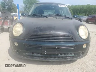 2005 MINI Hardtop с VIN WMWRC33415TC59441, выставлен на аукционе Copart как лот 54093295 с пробегом 138 327 миль миль и Чистый • Clean title. История ставок и продаж доступна на DreamBid. Изображение 5.