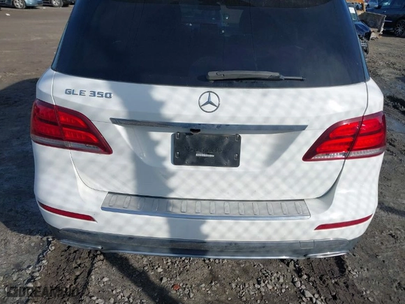 2018 Mercedes-Benz GLE with VIN 4JGDA5JB5JB185143, listed as a IAAI auction lot 41446570 with NaN miles. Bid and sale history available at carsss.com. Image 16.