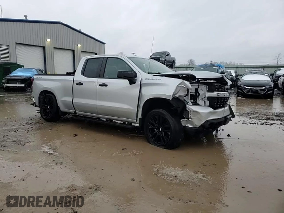 2019 Chevrolet Silverado 1500 Custom with VIN 1GCRYBEH0KZ395614, listed as a Copart auction lot 82385934 with 54,289 mi miles and Salvage Title. Bid and sale history available at DreamBid. Image 10.