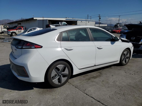 2022 Hyundai Ioniq Hybrid SEL with VIN KMHC85LCXNU269644, listed as a Copart auction lot 44028585 with 13,627 mi miles and Salvage Title. Bid and sale history available at carsss.com. Image 3.