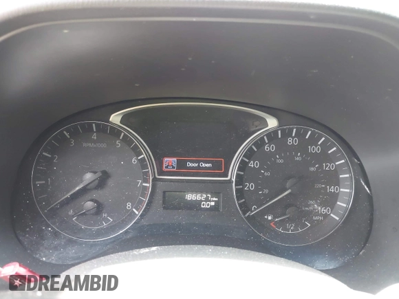 2014 Nissan Pathfinder S z VIN 5N1AR2MM6EC699851, wystawiony jako IAAI lot #42560019 z przebiegiem 186 627 mil mil oraz . Historia ofert i sprzedaży dostępna na DreamBid. Obrazek 7.
