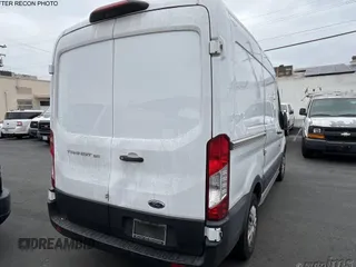 2019 Ford Transit с VIN 1FTYE1CM3KKA59656, выставлен на аукционе IAAI как лот 42328351 с пробегом 140 062 миль миль и . История ставок и продаж доступна на DreamBid. Изображение 1.