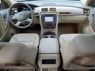 2010 Mercedes-Benz R 350 with VIN 4JGCB6FE1AA108406, listed as a Copart auction lot 77874934 with 154,036 mi miles and Salvage Title. Bid and sale history available at DreamBid. Image 8.