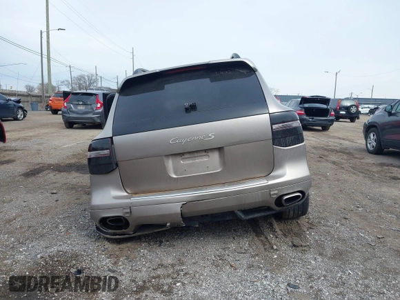 2008 Porsche Cayenne S с VIN WP1AB29PX8LA50620, выставлен на аукционе IAAI как лот 42000403 с пробегом Не указан миль и . История ставок и продаж доступна на DreamBid. Изображение 16.