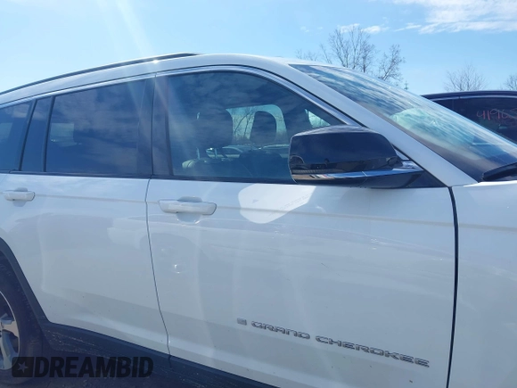2024 Jeep Grand Cherokee Limited с VIN 1C4RJKBG9R8523252, выставлен на аукционе IAAI как лот 41960415 с пробегом 14 771 миль миль и . История ставок и продаж доступна на DreamBid. Изображение 13.