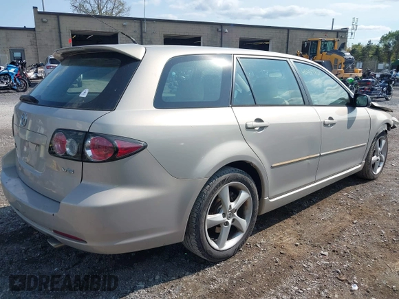 2007 Mazda 6 S Sport VE with VIN 1YVHP82D975M15189, listed as a IAAI auction lot 40605121 with 203,616 mi miles and . Bid and sale history available at carsss.com. Image 4.