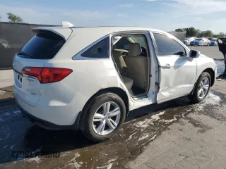 2015 Acura RDX Tech Pkg with VIN 5J8TB3H55FL013635, listed as a Copart auction lot 49058855 with 58,626 mi miles and Salvage Title. Bid and sale history available at carsss.com. Image 3.