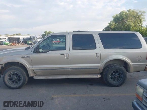 2005 Ford Excursion Limited с VIN 1FMNU43S05ED45873, выставлен на аукционе IAAI как лот 42627527 с пробегом 398 813 миль миль и . История ставок и продаж доступна на DreamBid. Изображение 14.