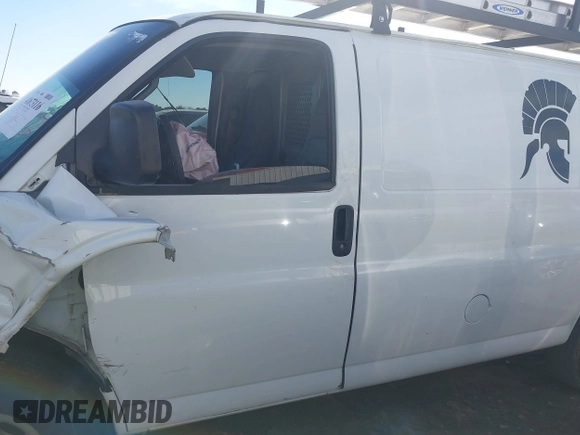 2017 Chevrolet Express Cargo Van with VIN 1GCWGAFF8H1139628, listed as a IAAI auction lot 41673116 with 173,895 mi miles. Bid and sale history available at carsss.com. Image 15.
