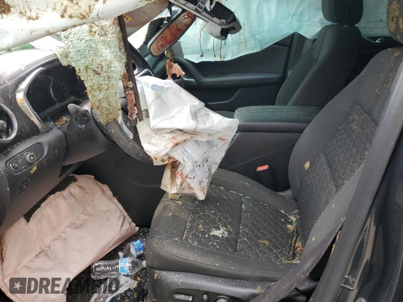2020 Chevrolet Blazer LT z VIN 3GNKBBRA6LS589568, wystawiony jako Copart lot #54864375 z przebiegiem Nie podano mil oraz Szkoda całkowita • Salvage title. Historia ofert i sprzedaży dostępna na DreamBid. Obrazek 7.