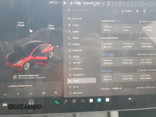 2022 Tesla Model 3 Long Range z VIN 5YJ3E1EB4NF285924, wystawiony jako Copart lot #59734055 z przebiegiem 116 680 mil mil oraz Czysty tytuł • Clean title. Historia ofert i sprzedaży dostępna na DreamBid. Obrazek 9.