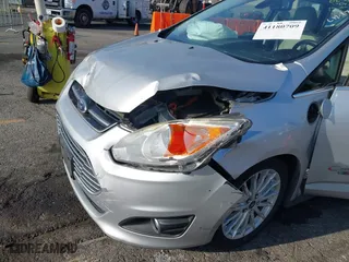 2013 Ford C-Max Energi SEL with VIN 1FADP5CU6DL515510, listed as a IAAI auction lot 41180709 with 166,508 mi miles. Bid and sale history available at carsss.com. Image 6.