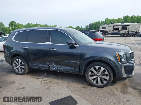 2022 Kia Telluride S z VIN 5XYP64HCXNG225885, wystawiony jako IAAI lot #42289777 z przebiegiem 87 296 mil mil oraz . Historia ofert i sprzedaży dostępna na DreamBid. Obrazek 13.