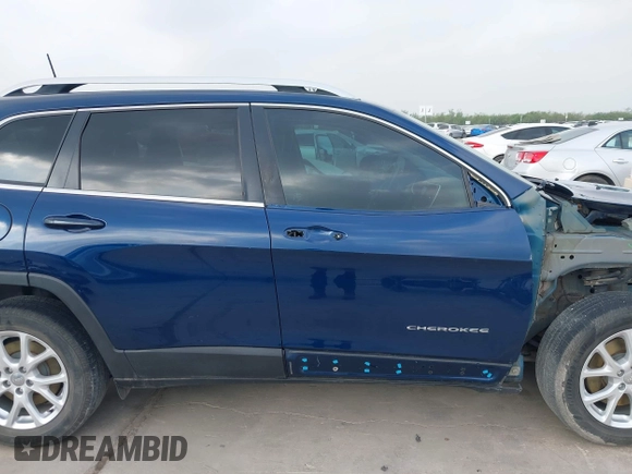2018 Jeep Cherokee Latitude Plus with VIN 1C4PJLLX4JD557204, listed as a IAAI auction lot 42277974 with 122,096 mi miles and . Bid and sale history available at DreamBid. Image 14.