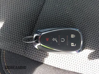 2020 Chevrolet Traverse LT Cloth z VIN 1GNERGKW0LJ253301, wystawiony jako IAAI lot #41942663 z przebiegiem Nie podano mil oraz . Historia ofert i sprzedaży dostępna na DreamBid. Obrazek 11.