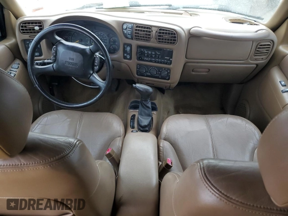 2000 GMC Jimmy Diamond Edition Luxury with VIN 1GKDT13W2Y2117114, listed as a Copart auction lot 85949424 with 0 mi miles and Salvage Title. Bid and sale history available at carsss.com. Image 8.