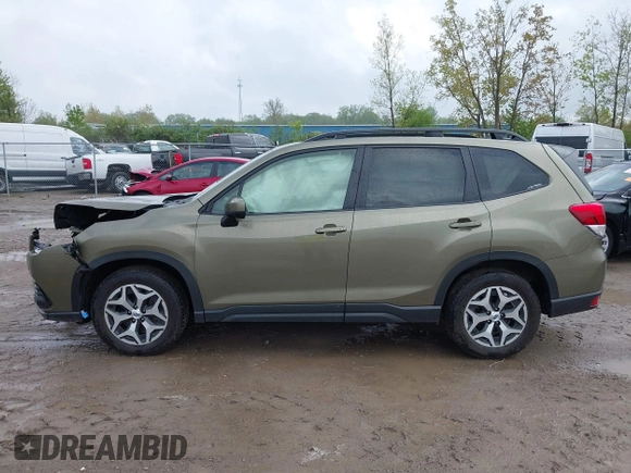2024 Subaru Forester Premium z VIN JF2SKADC2RH503185, wystawiony jako IAAI lot #42178360 z przebiegiem 23 250 mil mil oraz . Historia ofert i sprzedaży dostępna na DreamBid. Obrazek 14.
