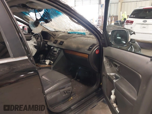 2008 Volvo XC90 I6 with VIN YV4CZ982481430050, listed as a IAAI auction lot 41515857 with 178,920 mi miles. Bid and sale history available at carsss.com. Image 5.