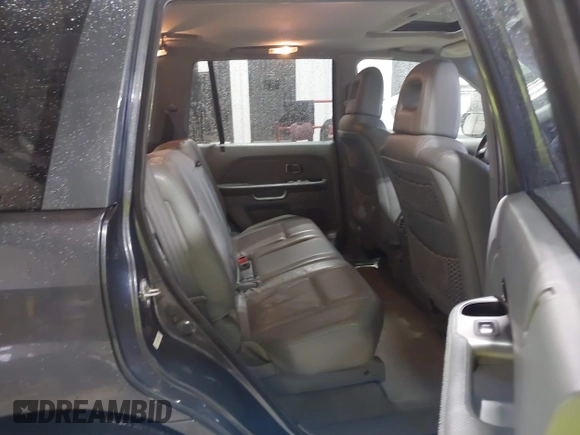 2005 Honda Pilot EX-L z VIN 2HKYF18715H564632, wystawiony jako IAAI lot #41685668 z przebiegiem 253 495 mil mil oraz . Historia ofert i sprzedaży dostępna na DreamBid. Obrazek 8.