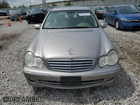2006 Mercedes-Benz C 280 Luxury with VIN WDBRF92HX6F772006, listed as a Copart auction lot 52244315 with 153,288 mi miles and Clean Title. Bid and sale history available at DreamBid. Image 5.