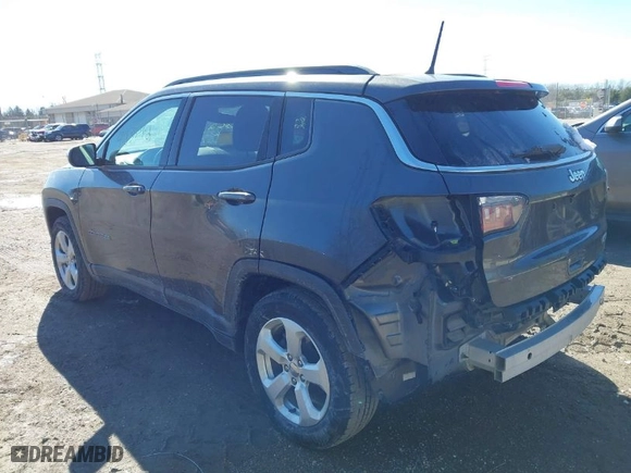 2018 Jeep Compass Latitude with VIN 3C4NJCBB5JT461492, listed as a IAAI auction lot 41833562 with 89,246 mi miles. Bid and sale history available at carsss.com. Image 3.