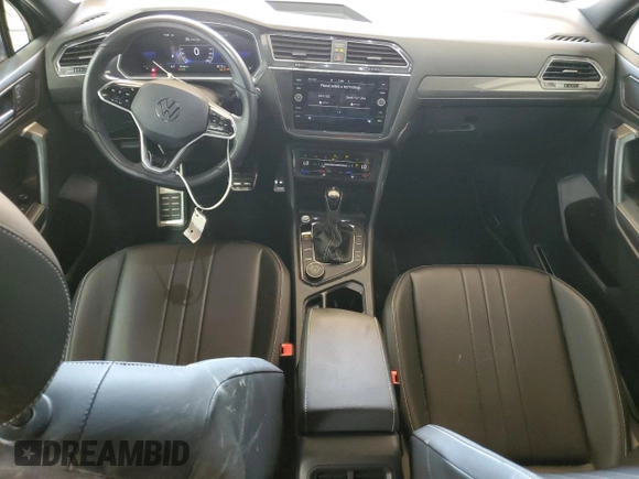 2023 Volkswagen Tiguan SE R-Line Black with VIN 3VV8B7AX6PM101974, listed as a Copart auction lot 60465795 with 29,464 mi miles and Salvage title. Bid and sale history available at DreamBid. Image 8.