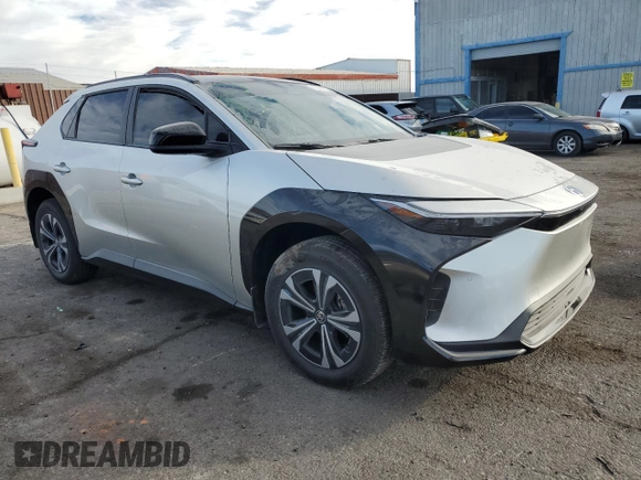 2024 Toyota bZ4X XLE with VIN JTMABACA4RA088146, listed as a Copart auction lot 43629625 with 849 mi miles and Salvage Title. Bid and sale history available at DreamBid. Image 4.