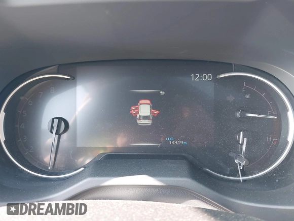 2024 Toyota RAV4 XLE Premium z VIN 2T3A1RFV2RC461798, wystawiony jako IAAI lot #42556671 z przebiegiem 14 319 mil mil oraz . Historia ofert i sprzedaży dostępna na DreamBid. Obrazek 7.