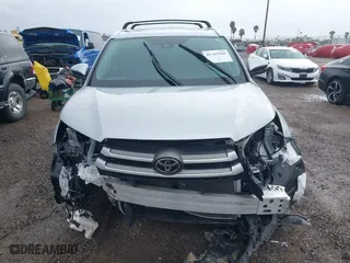 2019 Toyota Highlander SE with VIN 5TDJZRFH0KS608855, listed as a IAAI auction lot 41765566 with 30,228 mi miles. Bid and sale history available at carsss.com. Image 13.