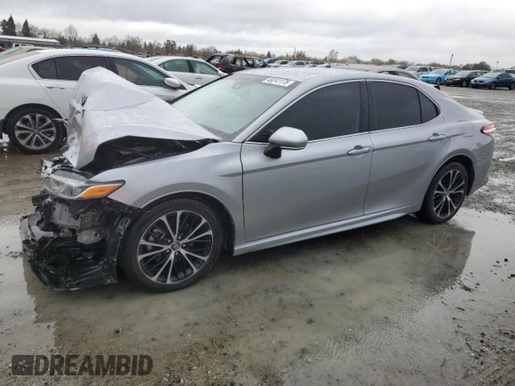 2020 Toyota Camry SE with VIN 4T1M11AKXLU907304, listed as a Copart auction lot 49241175 with 55,931 mi miles and Salvage Title. Bid and sale history available at carsss.com. Image 1.