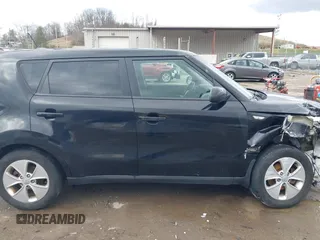 2014 Kia Soul with VIN KNDJN2A22E7001229, listed as a IAAI auction lot 41837818 with 190,304 mi miles. Bid and sale history available at carsss.com. Image 14.