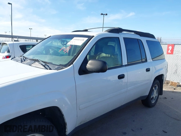 2006 Chevrolet TrailBlazer LS with VIN 1GNET16S466149892, listed as a IAAI auction lot 41666448 with 203,772 mi miles and . Bid and sale history available at DreamBid. Image 6.