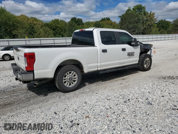 2019 Ford F-250 XL with VIN 1FT7W2A66KEF60607, listed as a Copart auction lot 71230374 with 108,127 mi miles and Clean Title. Bid and sale history available at DreamBid. Image 3.