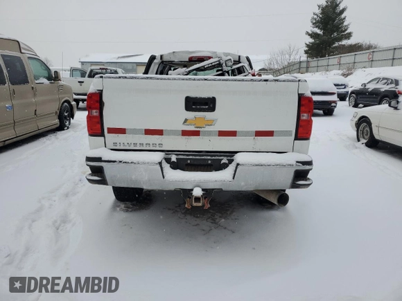 2019 Chevrolet Silverado 3500HD Work Truck with VIN 1GC4KVCY0KF195981, listed as a Copart auction lot 89049265 with 135,540 mi miles and Clean Title. Bid and sale history available at carsss.com. Image 6.