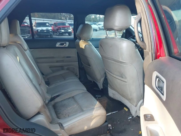 2014 Ford Explorer XLT with VIN 1FM5K7D94EGA02748, listed as a IAAI auction lot 41123742 with 246,910 mi miles. Bid and sale history available at carsss.com. Image 8.
