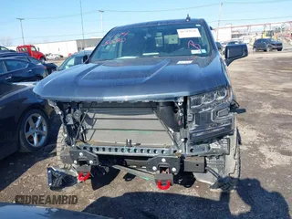 2020 Chevrolet Silverado 1500 LT Trail Boss with VIN 1GCPYFED3LZ352799, listed as a IAAI auction lot 41745030 with 31,194 mi miles. Bid and sale history available at carsss.com. Image 12.