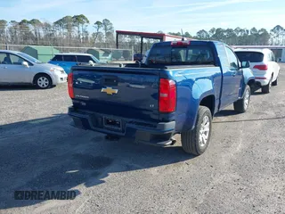 2020 Chevrolet Colorado 2WD LT with VIN 1GCHSCEA7L1109912, listed as a IAAI auction lot 41338497 with 82,131 mi miles. Bid and sale history available at carsss.com. Image 4.
