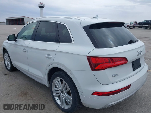 2019 Audi Q5 Prestige with VIN WA1CNAFY5K2057135, listed as a IAAI auction lot 41877915 with 142,007 mi miles. Bid and sale history available at carsss.com. Image 3.