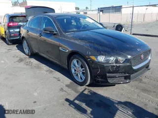 2018 Jaguar XE 25t Premium with VIN SAJAD4FX9JCP29457, listed as a IAAI auction lot 41255109 with 38,419 mi miles. Bid and sale history available at carsss.com. Image 1.
