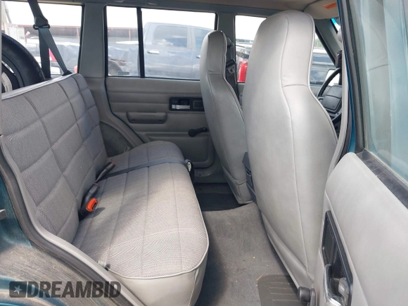 1996 Jeep Cherokee с VIN 1J4FT28P2TL264591, выставлен на аукционе IAAI как лот 42581629 с пробегом 178 147 миль миль и . История ставок и продаж доступна на DreamBid. Изображение 8.