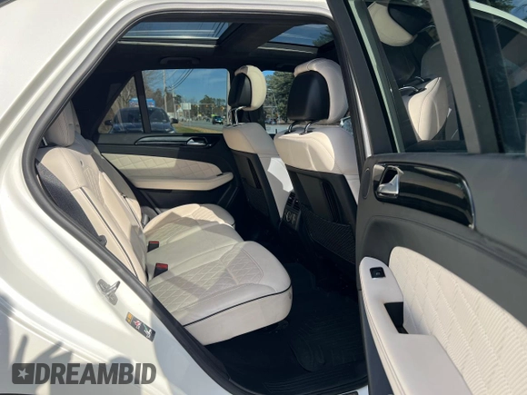 2014 Mercedes-Benz M 550 with VIN 4JGDA7DB7EA409158, listed as a Copart auction lot 53398845 with 169,197 mi miles and Clean Title. Bid and sale history available at carsss.com. Image 6.