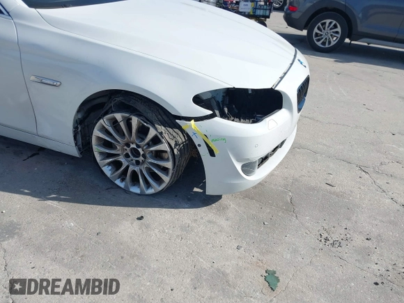 2013 BMW 5 Series 535i with VIN WBAFR7C59DC827660, listed as a IAAI auction lot 41047642 with 131,917 mi miles and . Bid and sale history available at DreamBid. Image 6.