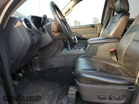 2007 Ford Explorer Limited с VIN 1FMEU75867UB53112, выставлен на аукционе Copart как лот 64616574 с пробегом 235 296 миль миль и Списание • Salvage title. История ставок и продаж доступна на DreamBid. Изображение 7.